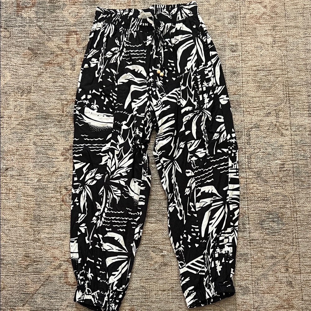 Panama Jack Black and White tropical Patterned Pants